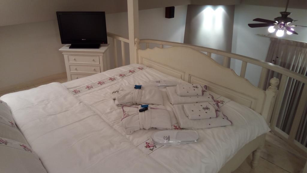Giogarakis Suites エリオナス エクステリア 写真